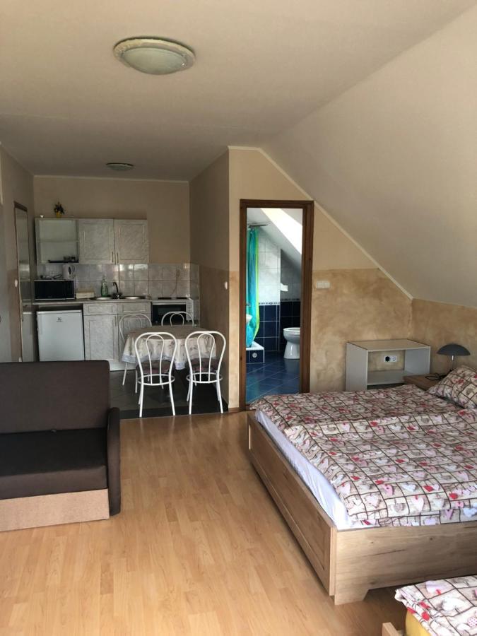 Hajdúszoboszló Imre Apartman מראה חיצוני תמונה