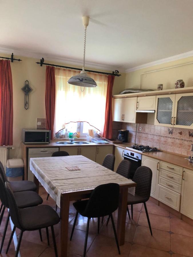 Hajdúszoboszló Imre Apartman מראה חיצוני תמונה