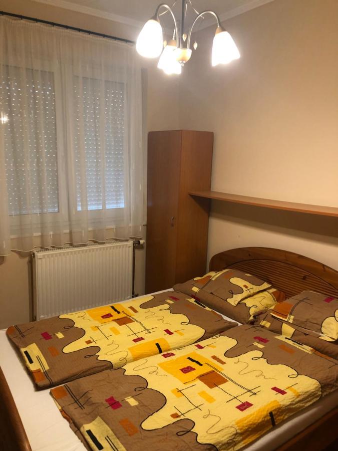 Hajdúszoboszló Imre Apartman מראה חיצוני תמונה