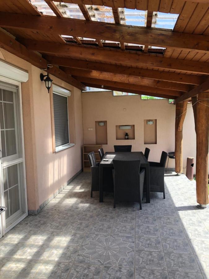 Hajdúszoboszló Imre Apartman מראה חיצוני תמונה
