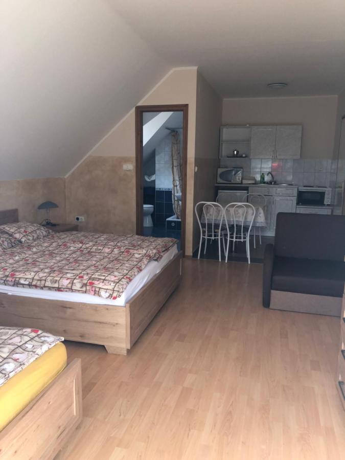 Hajdúszoboszló Imre Apartman מראה חיצוני תמונה